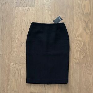 Femme De Carriere Fitted Bouclé Pencil Skirt. Black. EU 30. US 0. NWT.